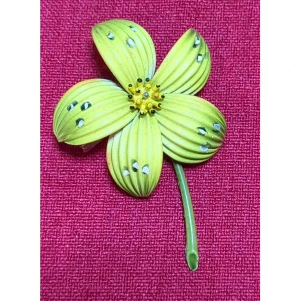 Vintage Metal Enamel‎ Yellow Flower Pin Brooch